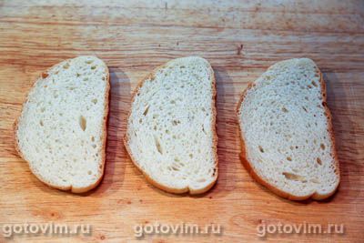 Горячие тосты с курицей, помидорами и сыром Горячие тосты с курицей, помидорами и сыром