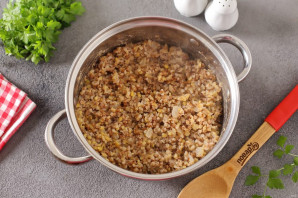 Гречневая каша с горохом Гречневая каша с горохом