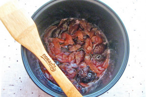 Варенье из яблок и слив в мультиварке Варенье из яблок и слив в мультиварке