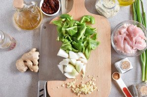 Курица по-китайски с рисом Курица по-китайски с рисом