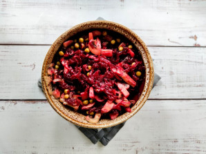 Салат из свеклы и шампиньонов Салат из свеклы и шампиньонов