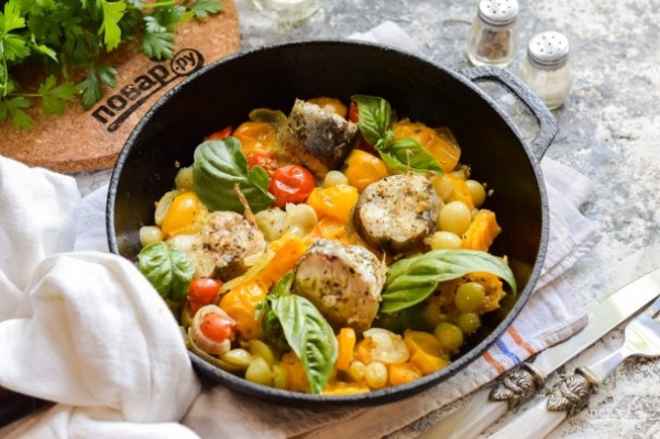 Рыба тушеная с виноградом Рыба тушеная с виноградом