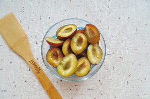 Варенье из яблок и слив в мультиварке Варенье из яблок и слив в мультиварке