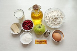 Блинчики с яблоком и брусникой Блинчики с яблоком и брусникой