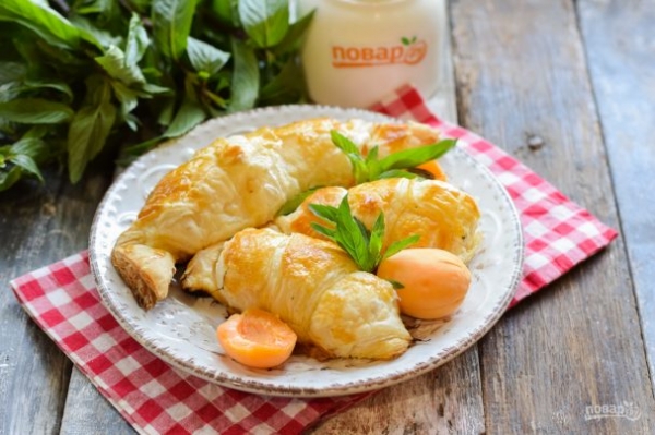 Круассаны с абрикосами Круассаны с абрикосами