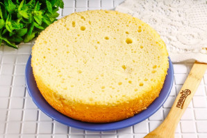 Бисквитный карамельный торт