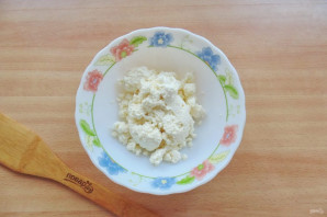 Творожный соус с чесноком и зеленью Творожный соус с чесноком и зеленью