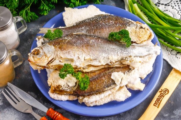 Карась запеченный в соли Карась запеченный в соли