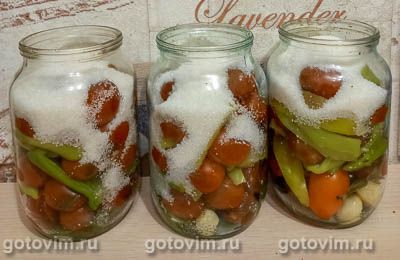 Помидоры с болгарским перцем и чесноком на зиму