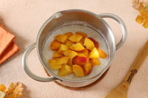 Рисовая каша с персиками Рисовая каша с персиками