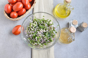 Салат из кабачков и помидоров