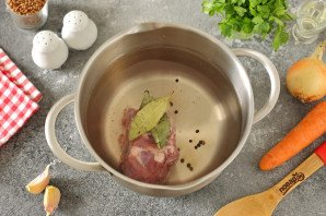 Диетический суп на говяжьем бульоне Диетический суп на говяжьем бульоне