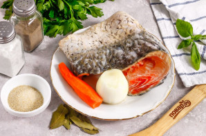 Заливное из сазана Заливное из сазана