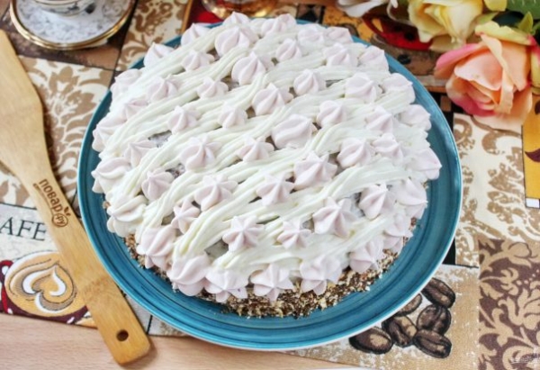 Шоколадный торт с кремом "Пломбир" Шоколадный торт с кремом "Пломбир"