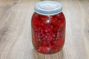 Настойка на красной смородине