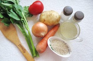 Куриный суп с сельдереем и рисом Куриный суп с сельдереем и рисом