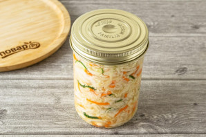 Вкусная маринованная капуста на зиму в банках Вкусная маринованная капуста на зиму в банках