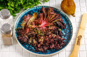 Салат с инжиром и моцареллой Салат с инжиром и моцареллой