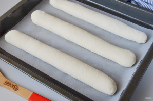 Багет с сыром и чесноком Багет с сыром и чесноком