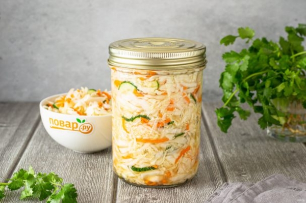 Вкусная маринованная капуста на зиму в банках Вкусная маринованная капуста на зиму в банках