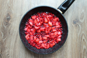 Блинчики с яблоком и брусникой Блинчики с яблоком и брусникой