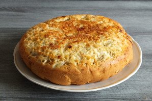 Пирог с ревенем и яблоками в мультиварке Пирог с ревенем и яблоками в мультиварке