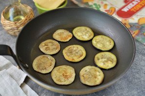 Кесадилья с курицей и баклажанами Кесадилья с курицей и баклажанами