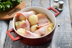 Цветная капуста в беконе Цветная капуста в беконе