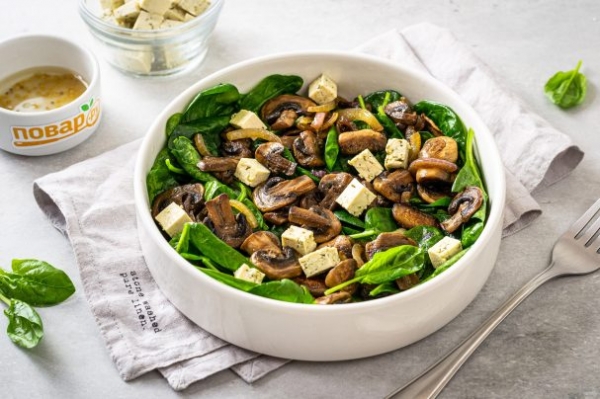 Салат с грибами шампиньонами жареными Салат с грибами шампиньонами жареными