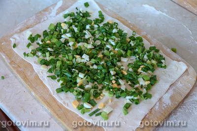 Завитки с зеленым луком и яйцом Завитки с зеленым луком и яйцом