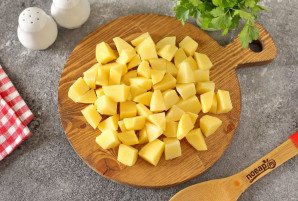 Диетический суп на говяжьем бульоне Диетический суп на говяжьем бульоне