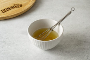 Салат из баклажанов, феты и персиков Салат из баклажанов, феты и персиков