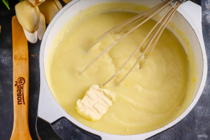 Торт "Наполеон" с грецкими орехами Торт "Наполеон" с грецкими орехами