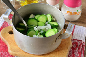 Огурцы "Нежинские" без стерилизации на зиму Огурцы "Нежинские" без стерилизации на зиму