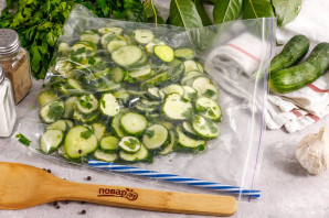Малосольные огурцы в вакууме Малосольные огурцы в вакууме