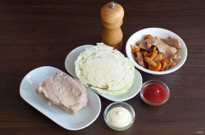 Салат с мясом и маринованными грибами