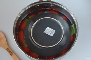 Помидоры квашеные на зиму Помидоры квашеные на зиму