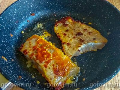 Жареная пикша в сырной панировке с овощами Жареная пикша в сырной панировке с овощами