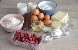 Торт "Птичье молоко" с малиной