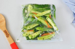Рецепт засолки огурцов в пакете