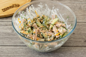 Салат с картофелем фри Салат с картофелем фри