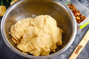 Торт "Наполеон" с грецкими орехами Торт "Наполеон" с грецкими орехами