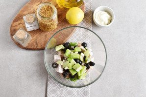 Салат с киви и курицей Салат с киви и курицей