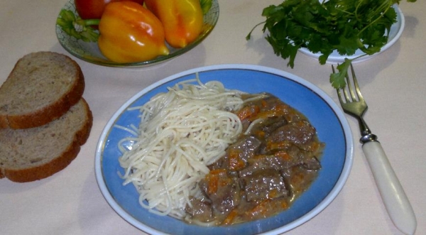 Куриная печень с овощами в сливках, пошаговый рецепт с фото Куриная печень с овощами в сливках, пошаговый рецепт с фото