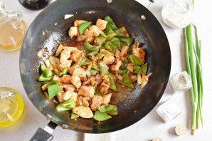 Курица по-китайски с рисом Курица по-китайски с рисом