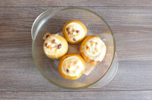 Яблоки запеченные в духовке со сметаной Яблоки запеченные в духовке со сметаной