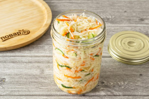 Вкусная маринованная капуста на зиму в банках Вкусная маринованная капуста на зиму в банках