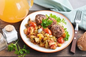 Тефтели с овощами в мультиварке Тефтели с овощами в мультиварке