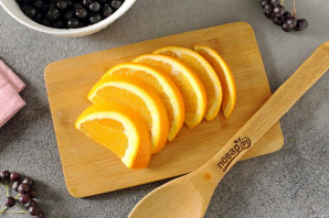 Компот из черноплодной рябины с апельсином