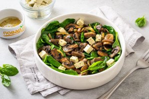 Салат с грибами шампиньонами жареными Салат с грибами шампиньонами жареными